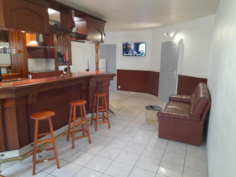 Appartement Au Bord Du Canal Montbard Ngoại thất bức ảnh